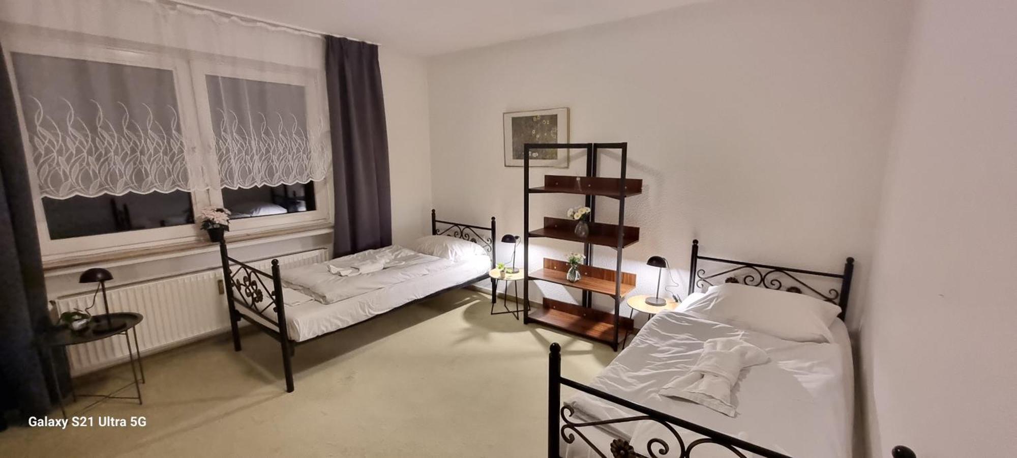 Lohfelden Bookiing Bungalow Kassel מראה חיצוני תמונה