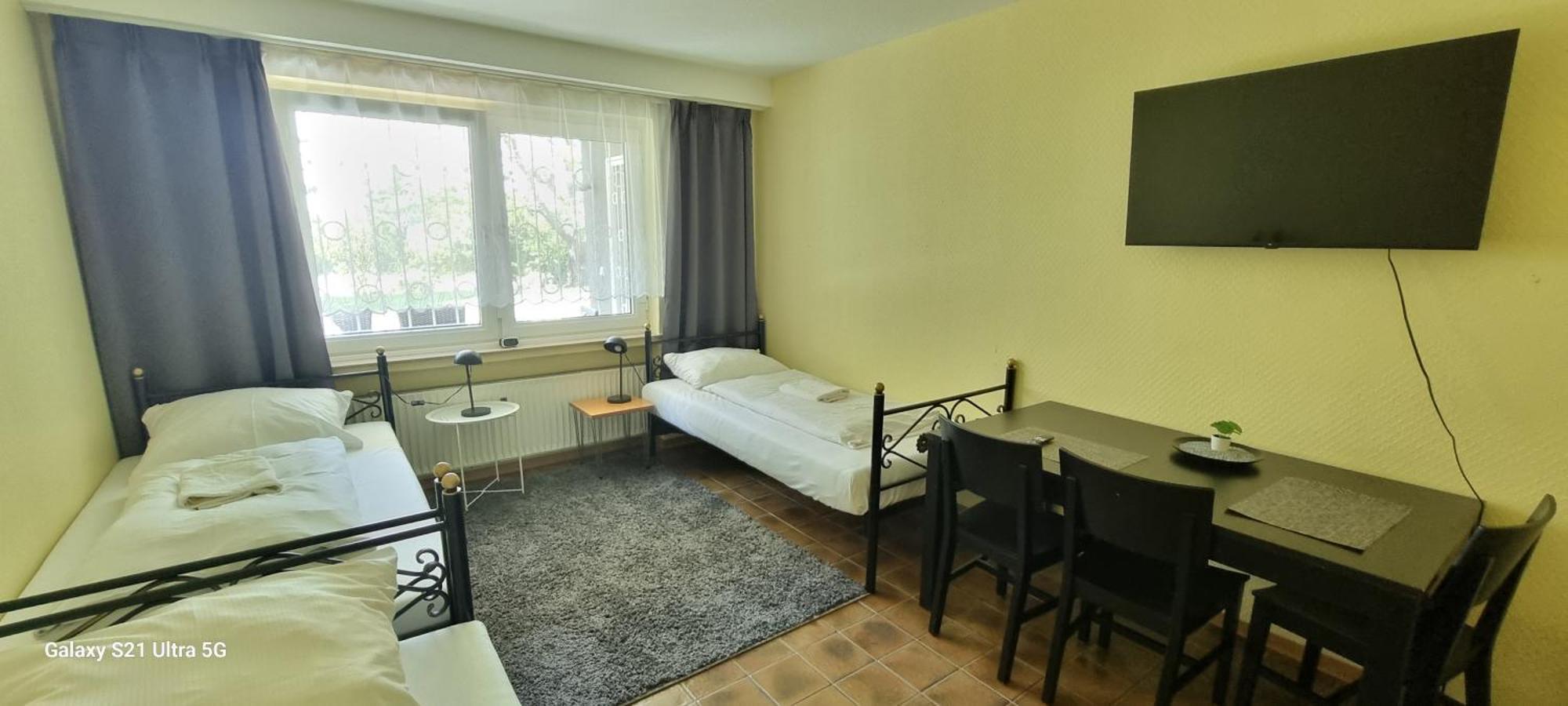 Lohfelden Bookiing Bungalow Kassel מראה חיצוני תמונה